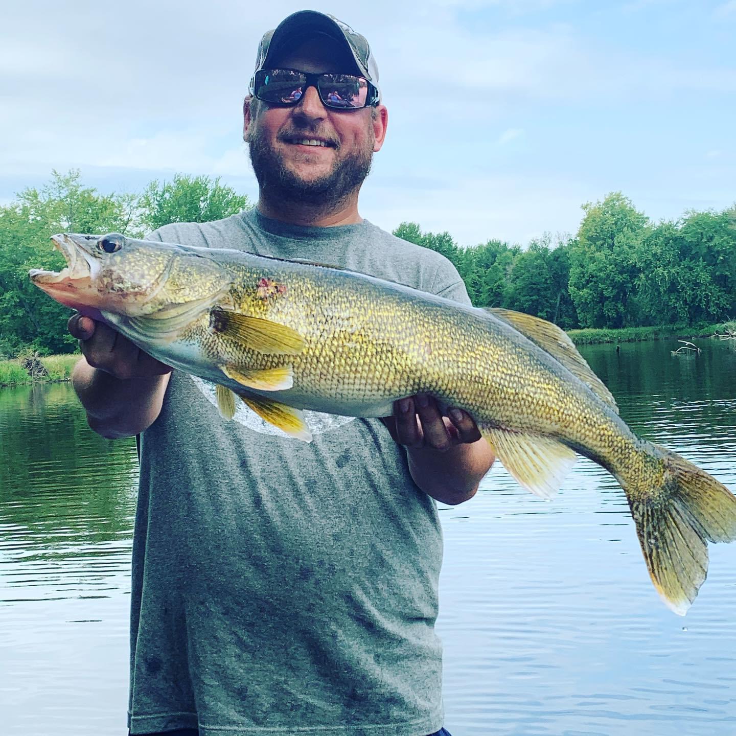 Top 5 Fishing Destinations on the Upper Mississippi River